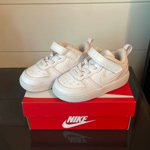 Like new Toddler Nike Velcro strap